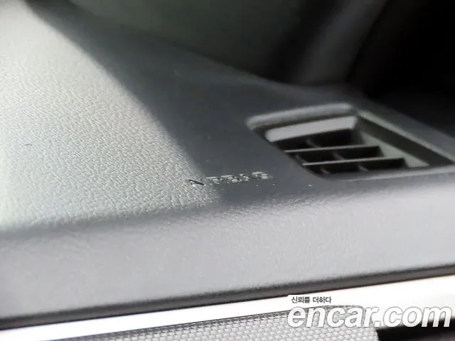 KGM Rexton 2019 thumb 8