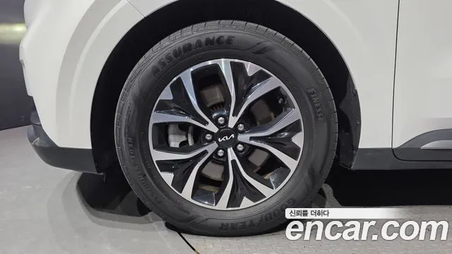 Kia Carnival 2023 thumb 4