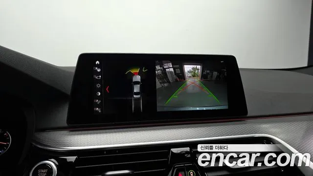 BMW 5 серии 2017 thumb 6