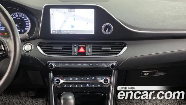 Hyundai Grandeur 2016 thumb 6