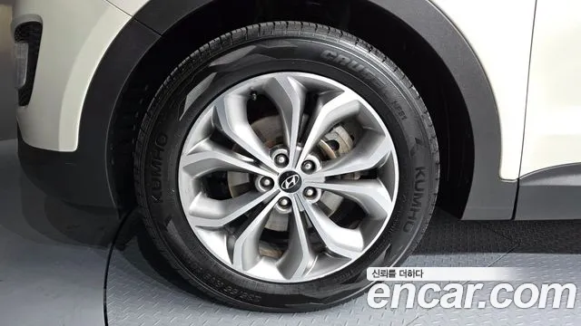 Hyundai DM 2013 thumb 12