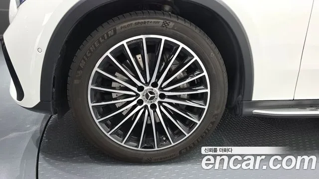 Mercedes-Benz GLC 2025 thumb 6