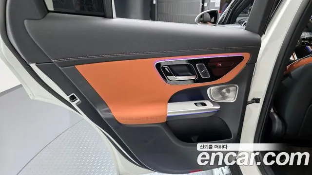 Mercedes-Benz GLC 2025 thumb 3