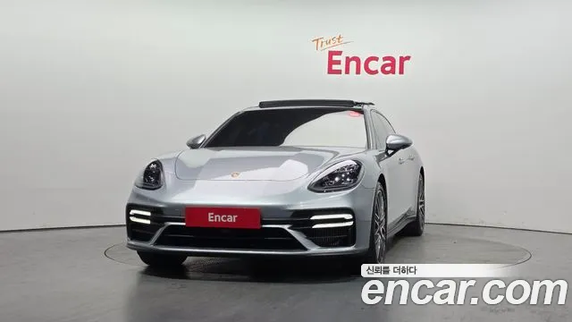 Porsche Panamera 2021 thumb 11