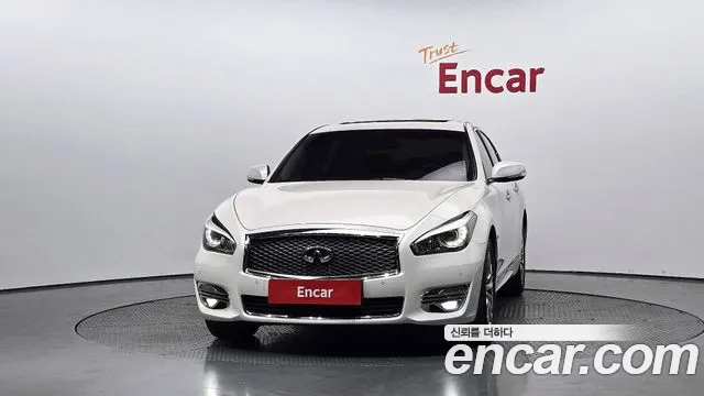 Infiniti Q70 2019 thumb 5