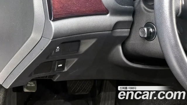 Infiniti Q70 2019 thumb 8