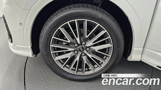 Audi Q3 2025 thumb 12