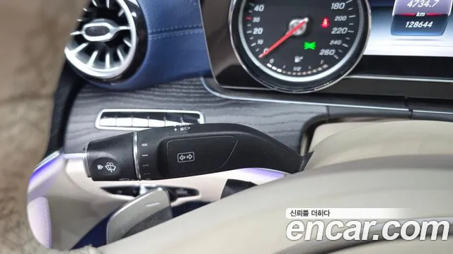 Mercedes-Benz E-Class 2018 thumb 6