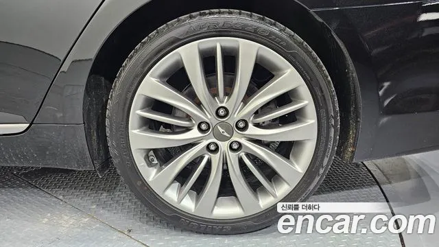 Genesis G80 2019 thumb 8