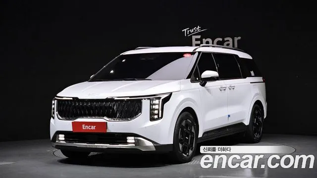 Kia Carnival 2024 thumb 3