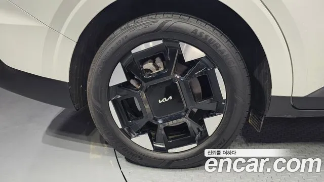 Kia Carnival 2024 thumb 8