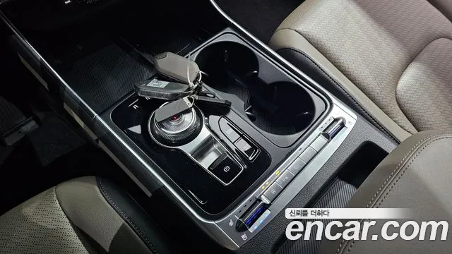 Kia Carnival 2024 thumb 9