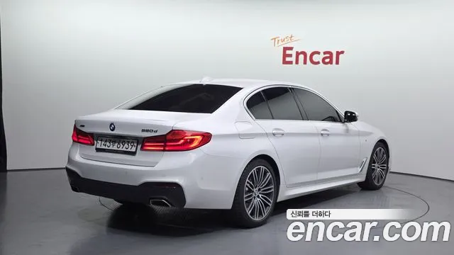 BMW 5 серии 2020 thumb 8