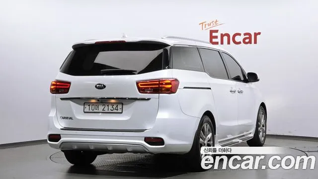 Kia Carnival 2019 thumb 9