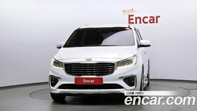 Kia Carnival 2019 thumb 6