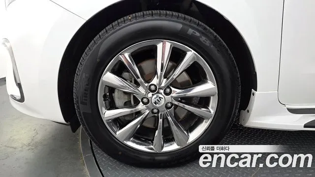 Kia Carnival 2019 thumb 11