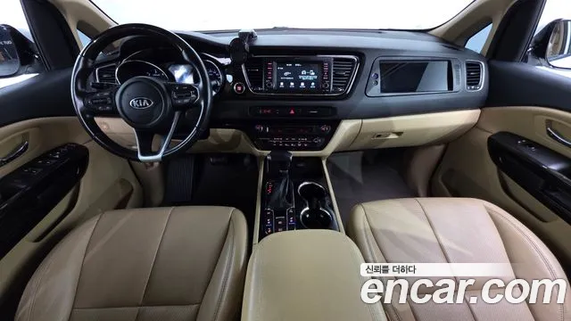 Kia Carnival 2019 thumb 4