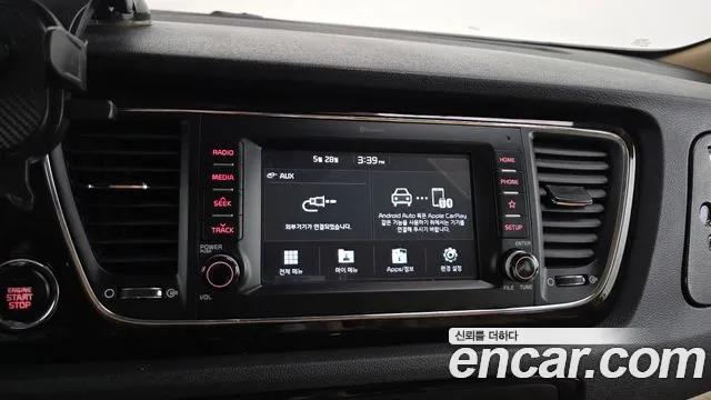Kia Carnival 2019 thumb 2