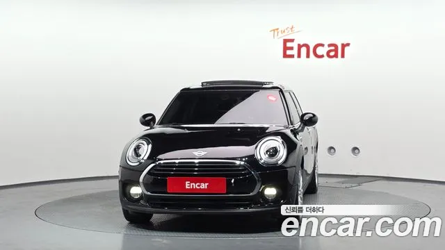 Mini Cooper Clubman 2019 thumb 10