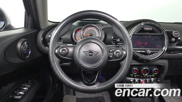 Mini Cooper Clubman 2019 thumb 4