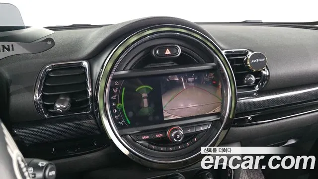 Mini Cooper Clubman 2019 thumb 11