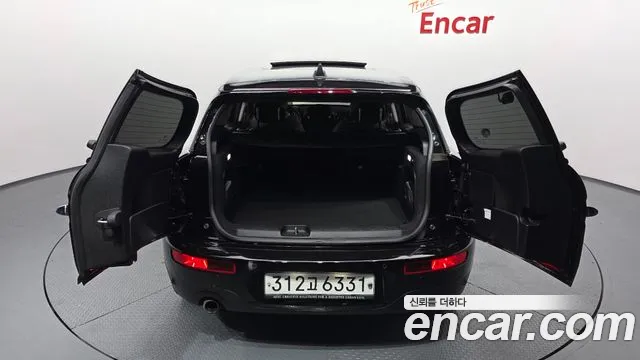 Mini Cooper Clubman 2019 thumb 2
