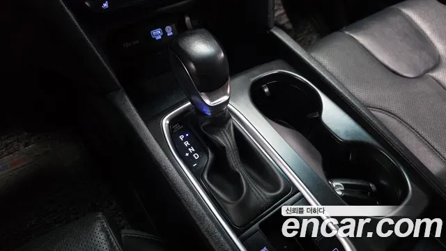 Hyundai Santa Fe 2020 thumb 4