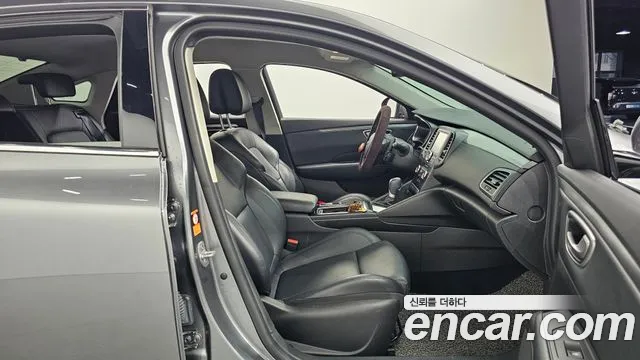 Renault SM6 2019 thumb 2