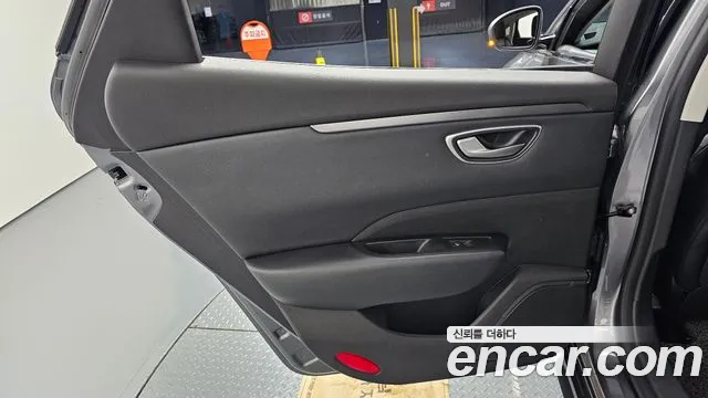 Renault SM6 2019 thumb 5
