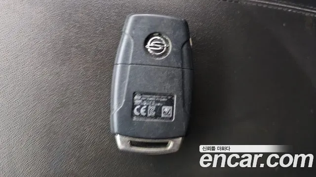 KGM Tivoli 2015 thumb 12