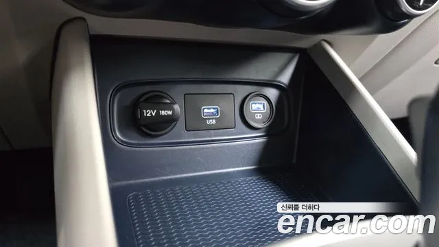 Hyundai Venue 2021 thumb 8