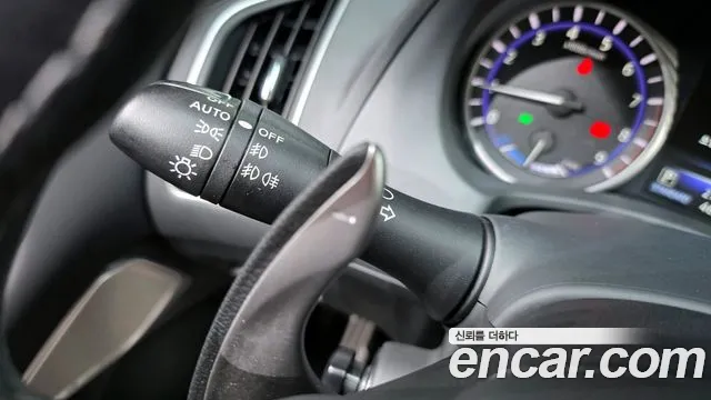 Infiniti Q50 2017 thumb 3