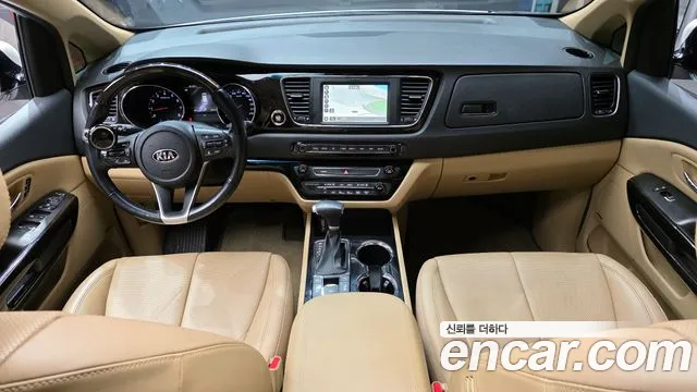 Kia Carnival 2020 thumb 9