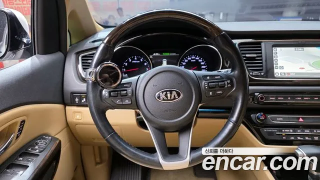 Kia Carnival 2020 thumb 10