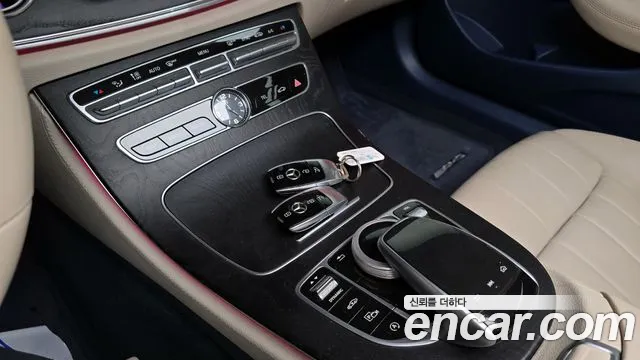 Mercedes-Benz E-Class 2019 thumb 5