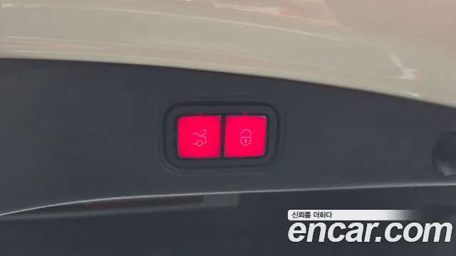 Mercedes-Benz E-Class 2019 thumb 4
