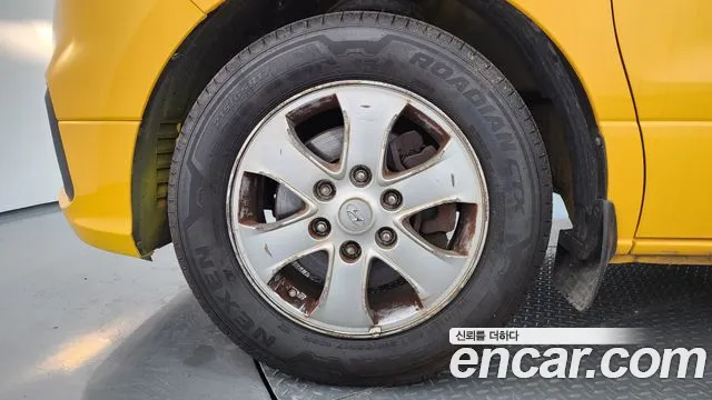 Hyundai Staria 2018 thumb 10