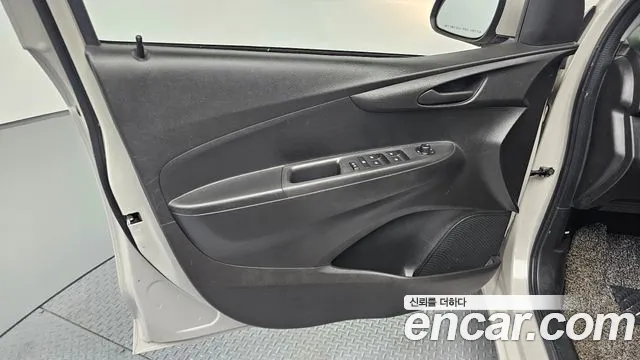 Chevrolet Spark 2019 thumb 4
