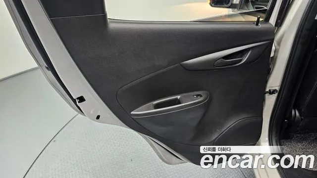 Chevrolet Spark 2019 thumb 2