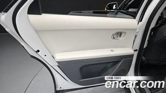 Hyundai Ioniq5 2021 thumb 3