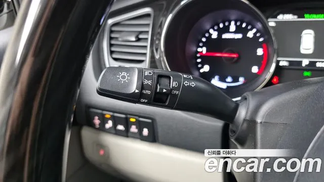 Kia Carnival 2018 thumb 3