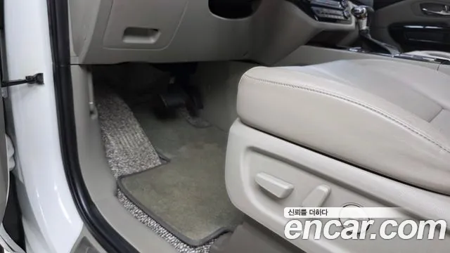 Kia Carnival 2018 thumb 2