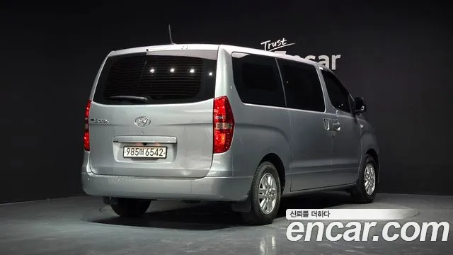 Hyundai Staria 2018 thumb 8