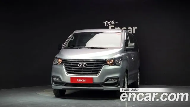 Hyundai Staria 2018 thumb 4