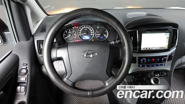 Hyundai Staria 2018 thumb 12