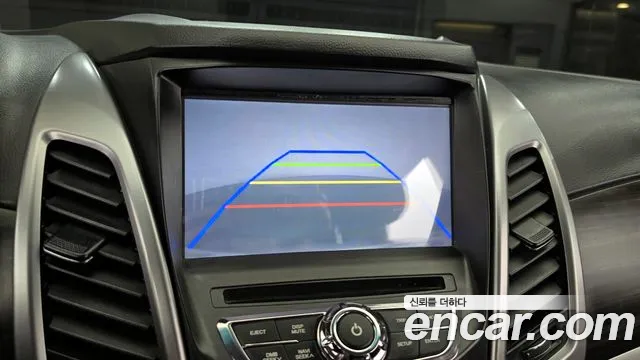 KGM Korando 2015 thumb 7