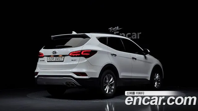 Hyundai Santafe 2016 thumb 5