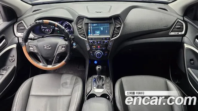 Hyundai Santafe 2016 thumb 10