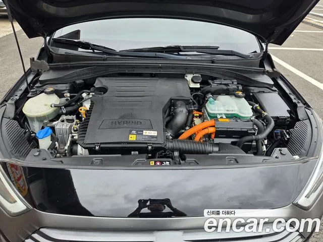 Hyundai Ioniq Hybrid 2016 thumb 6
