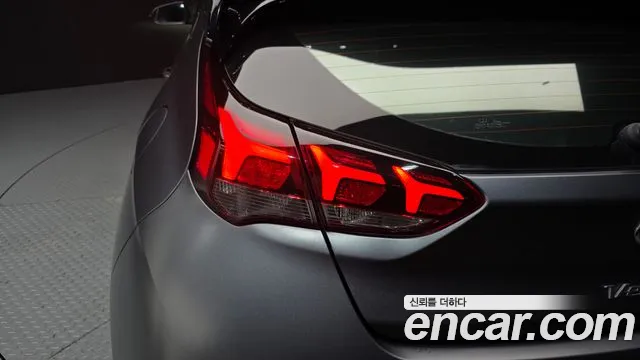Hyundai Veloster 2021 thumb 7